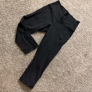 Black Crop Lululemon Legging